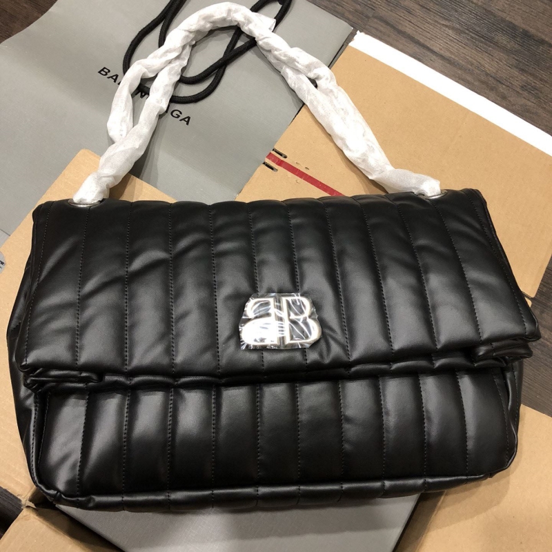 Ba*len*cia*ga top handle bags